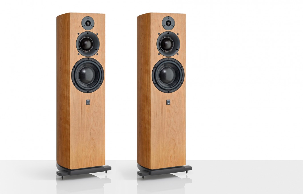 hifi active speakers