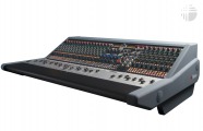 AMS Neve 8424: 24 Fader, 4 Group Analogue Console